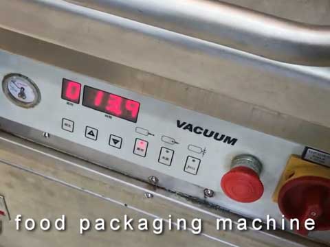 Operationng-Food-packaging-machine-Rotary-Vane-Vacuum-Pump